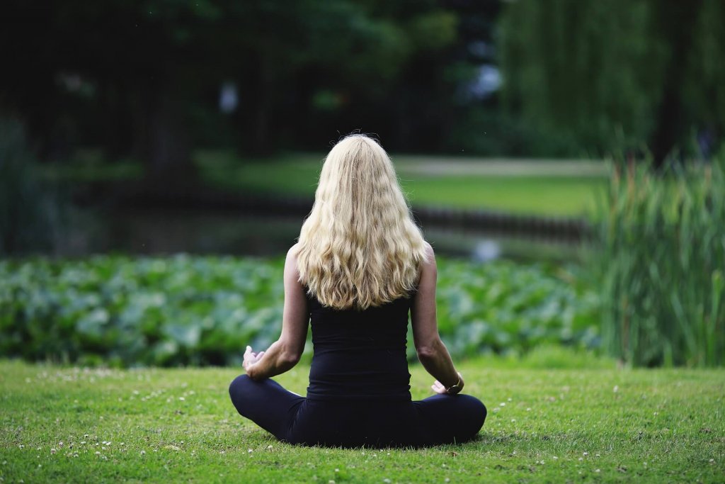 4 Mental Health & Mindfulness Tips to Add to Your Daily Routine